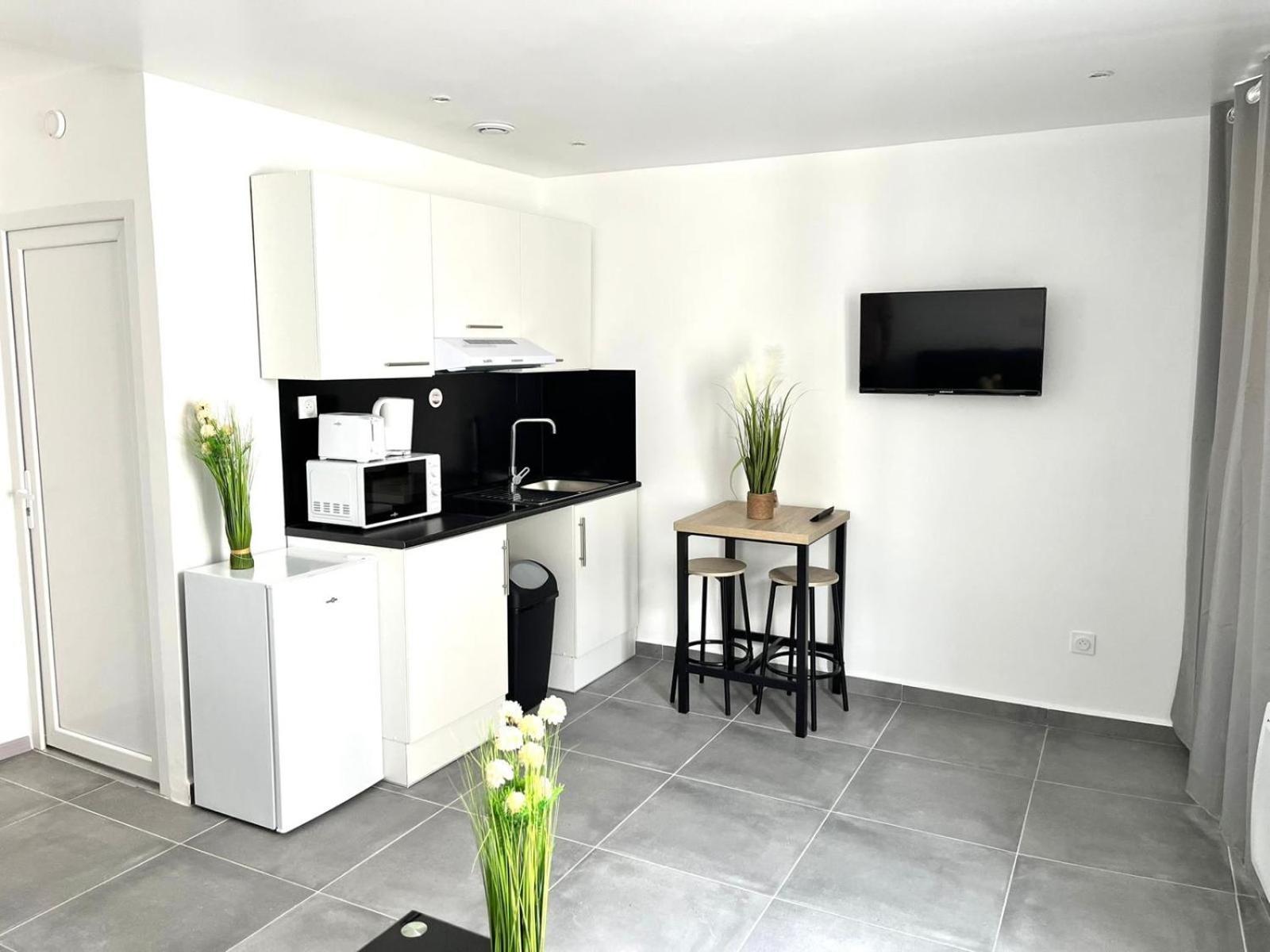 2 Studio Cosy Wifi A Meulan Exterior photo